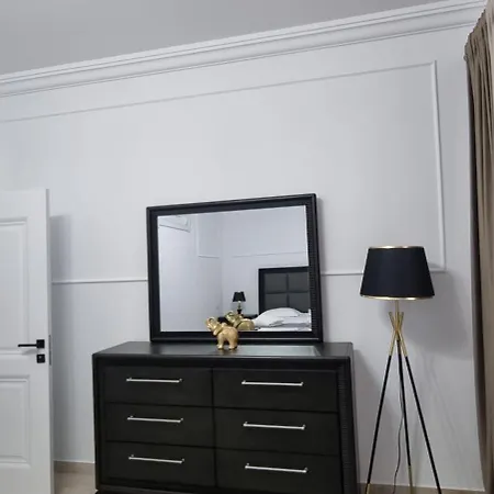 1 Apartment