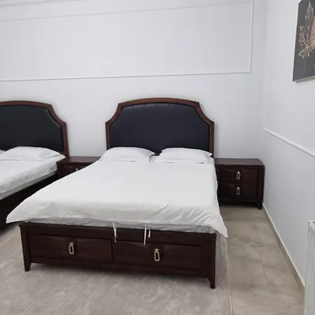 1 Apartment *